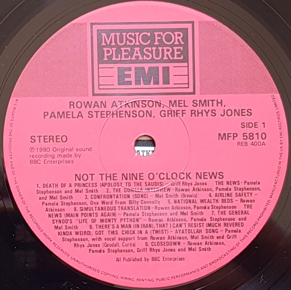 Music For Pleasure label</div><br class=