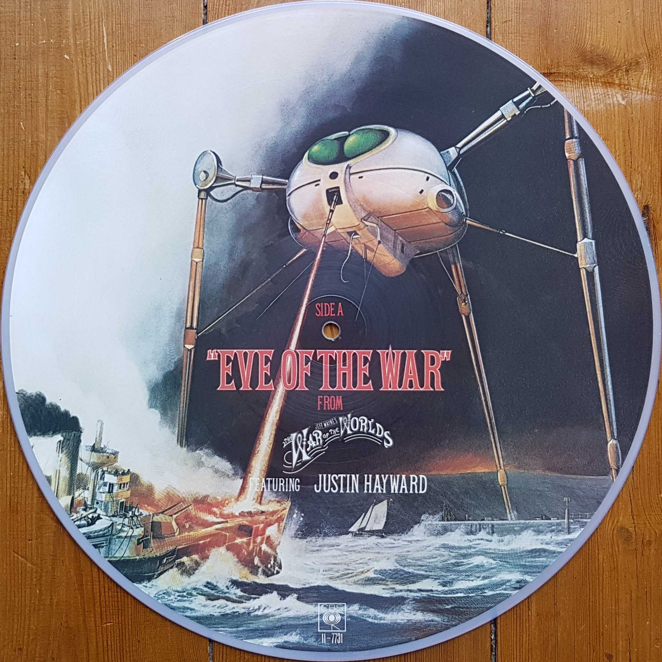 Picture of CBS 11 - 7731 Eve of war - Picture disc (War of the Worlds) by artist Jeff Wayne / Justin Hayward 
